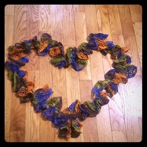 NWOT Pretty Lace Crocheted Scarf Multi Colored